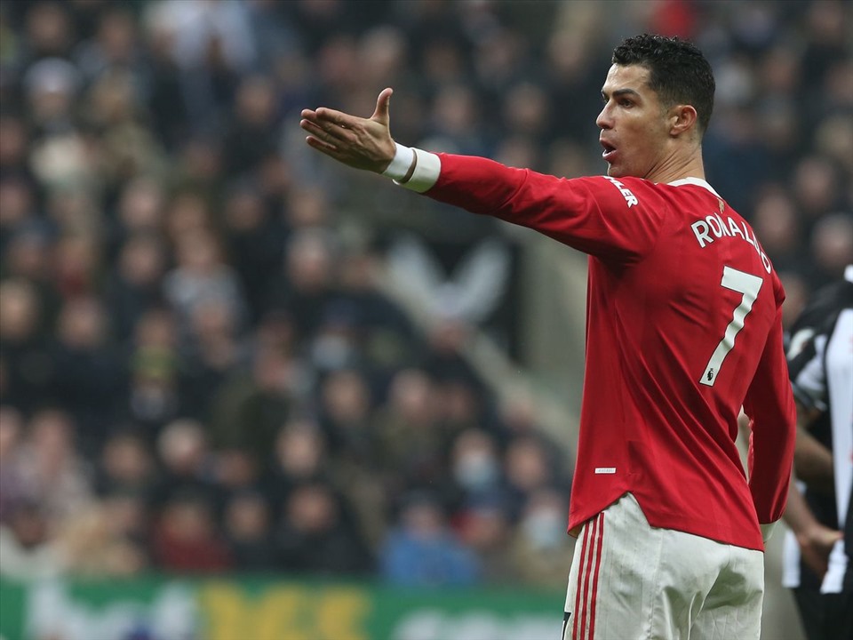Man United, Ronaldo trở thành đội trưởng mới?